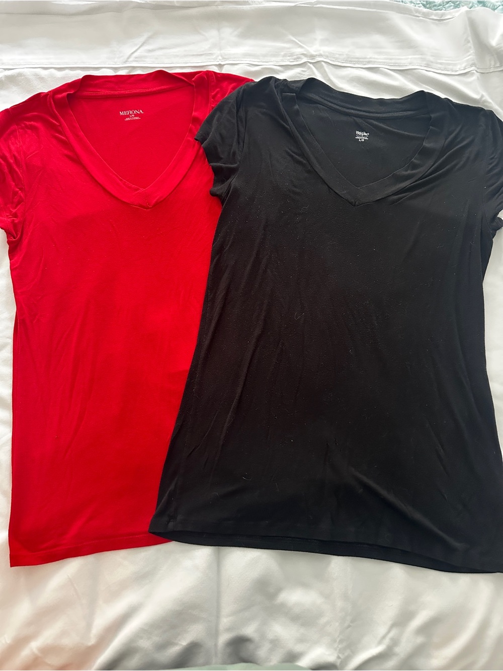 Mossimo Supply Co. and Merona Women's Short Sleeve V-Neck Tee in Red and Black